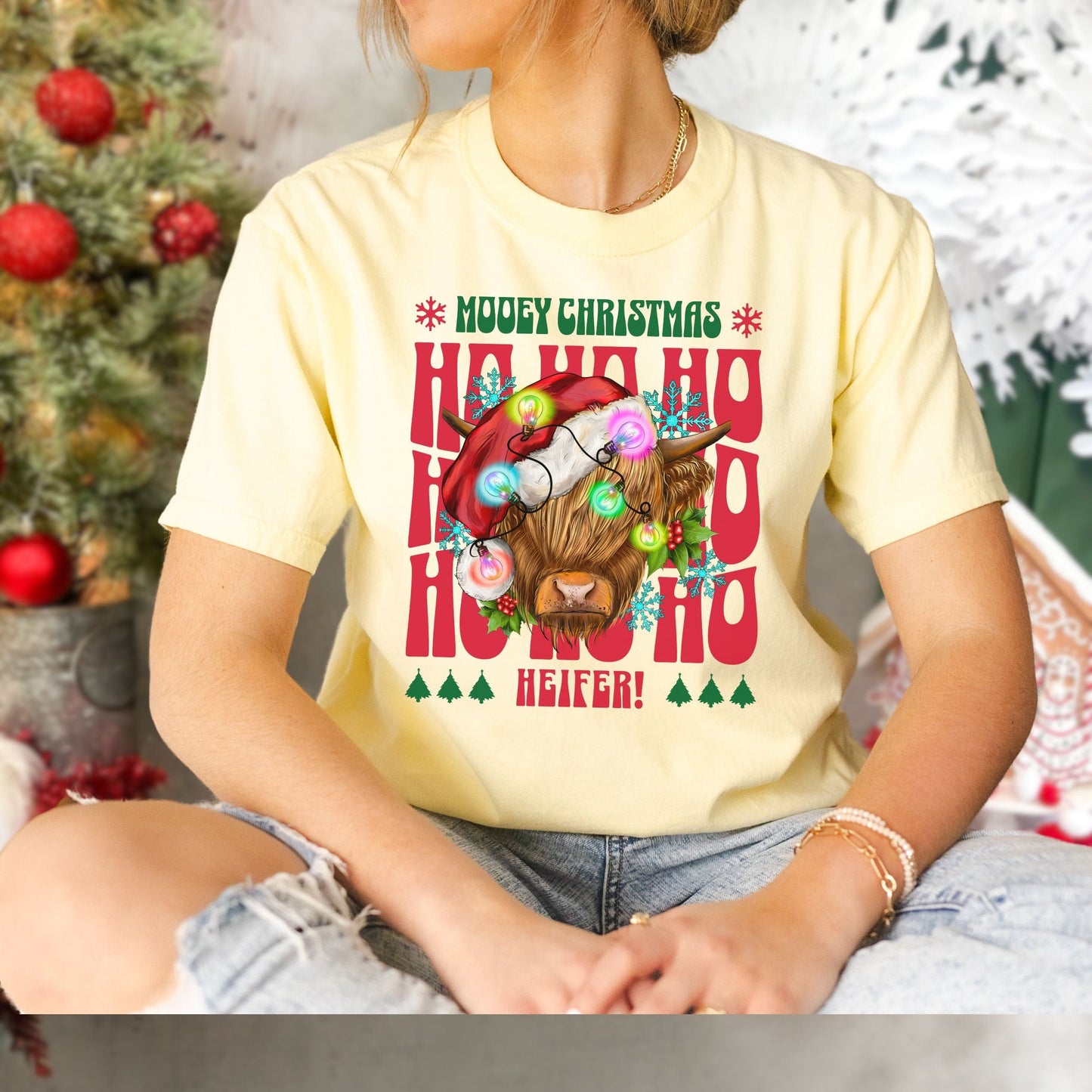 Mooey Christmas Heifer, Vintage Style Tee