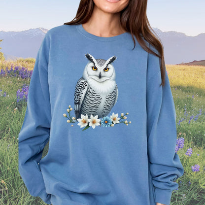 White Owl Elegance Vintage Style Crewneck Sweatshirt