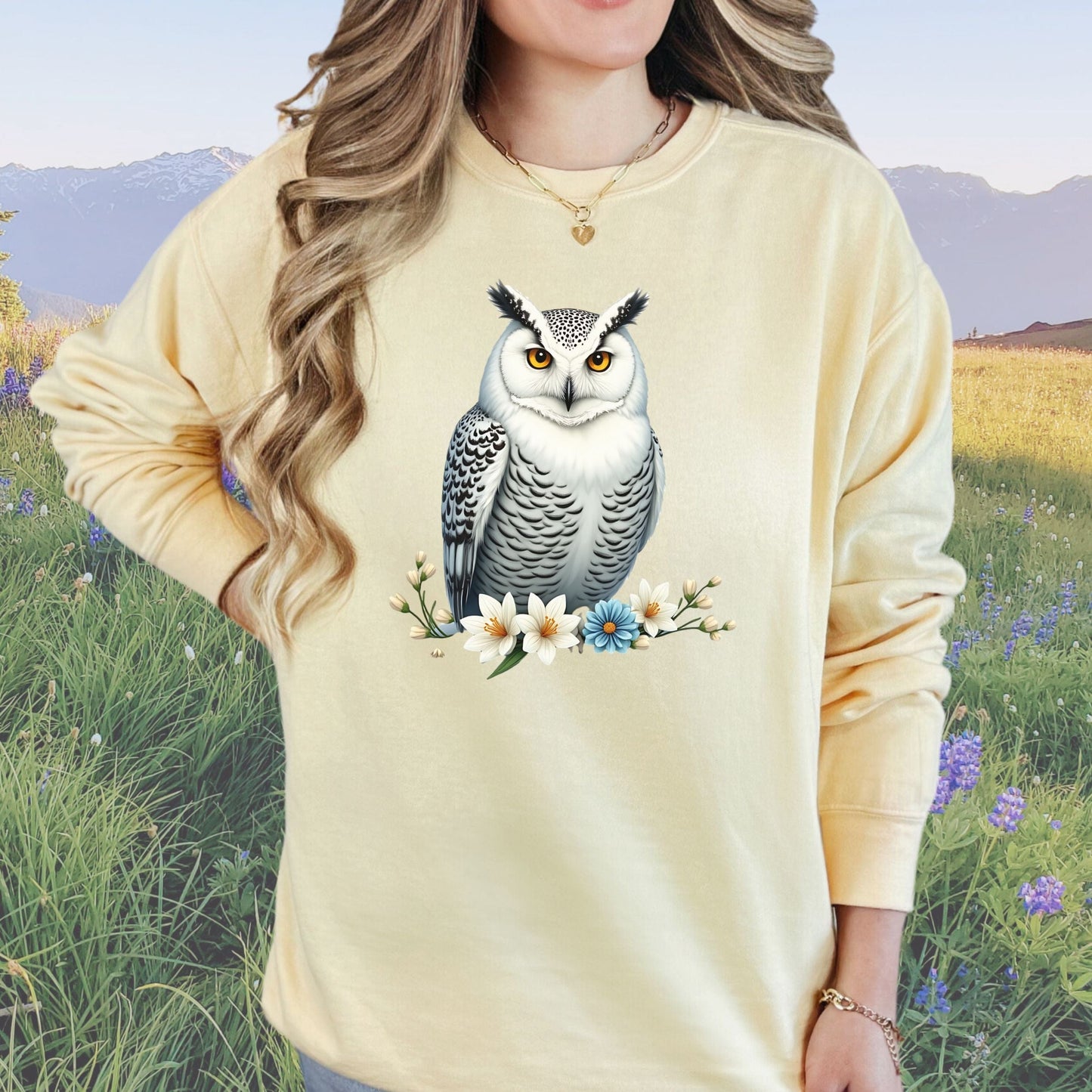 White Owl Elegance Vintage Style Crewneck Sweatshirt