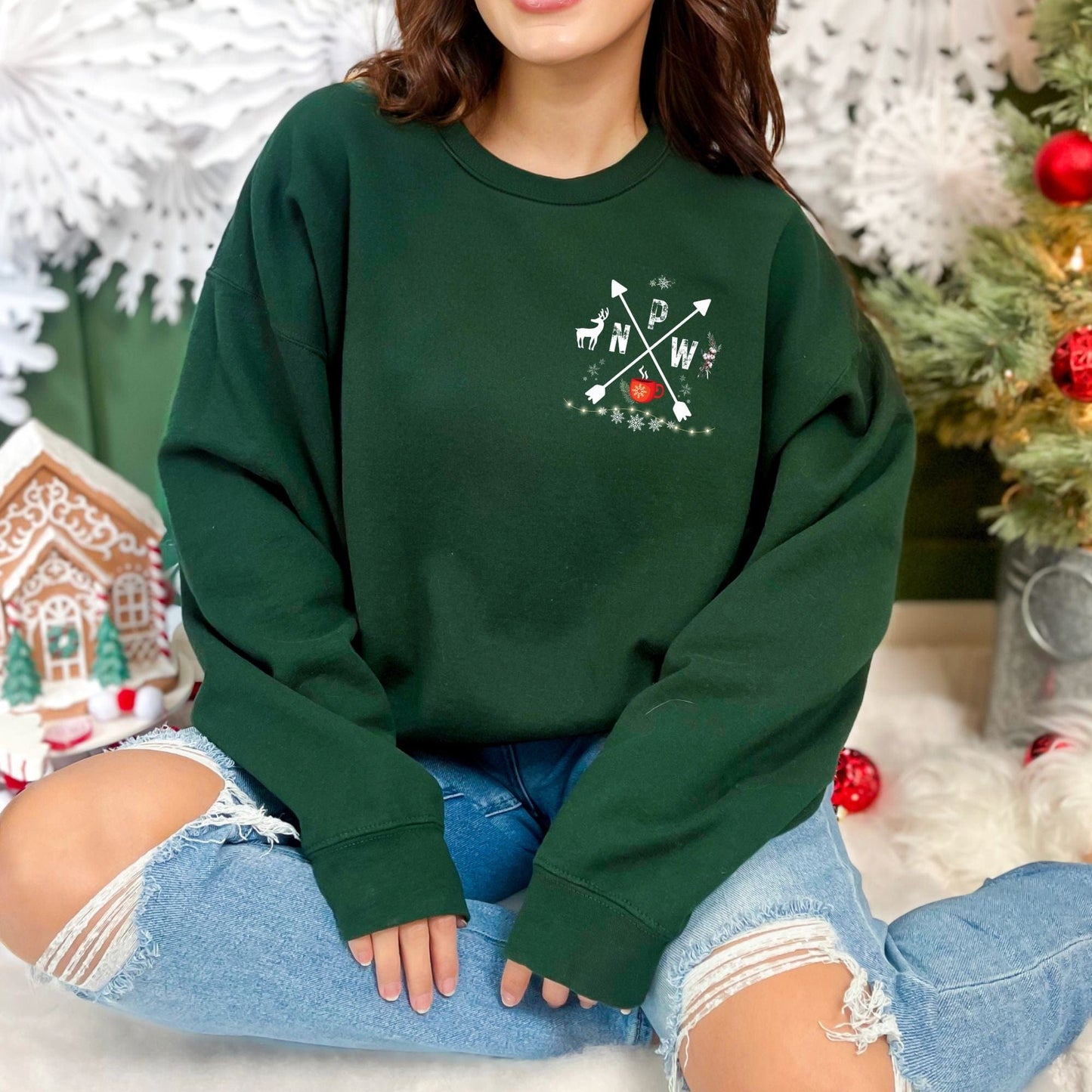 Pocket Holiday PNW Arrows Softstyle Sweatshirt