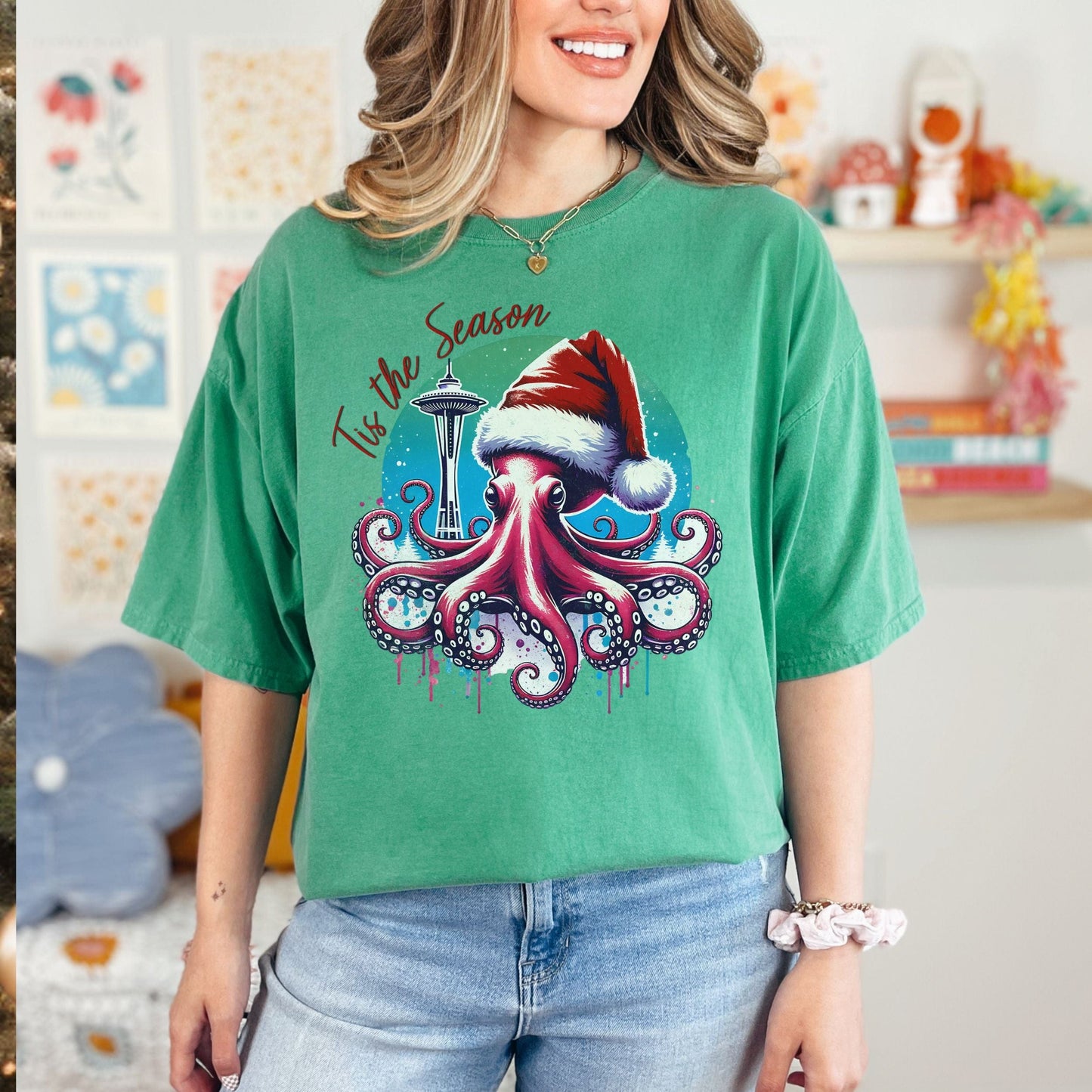 Tis The Season, Seattle Santa Octopus Vintage Style Tee