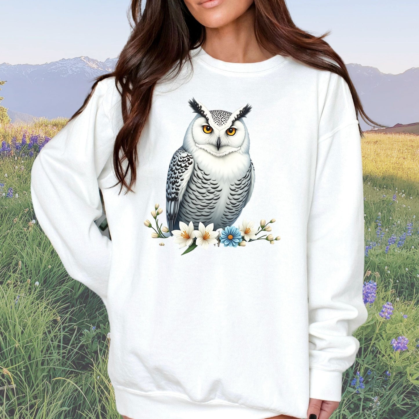 White Owl Elegance Vintage Style Crewneck Sweatshirt