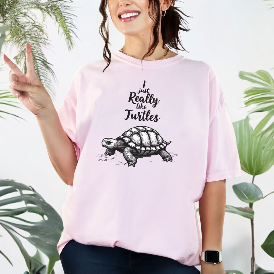 Turtle Lover Vintage Style Tee